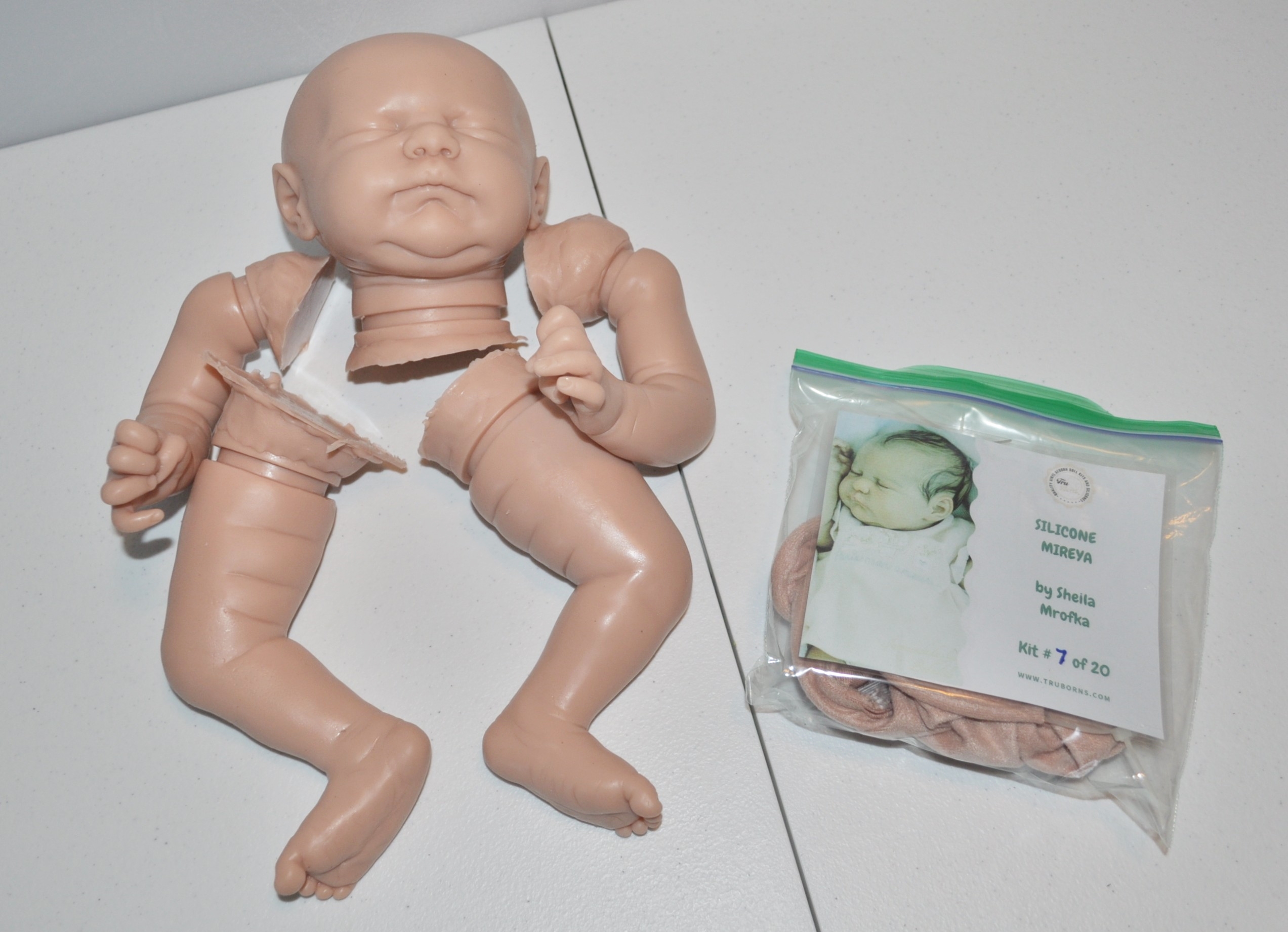 Ooak Polymer Clay Sheila Mrofka  Real looking baby dolls, Small